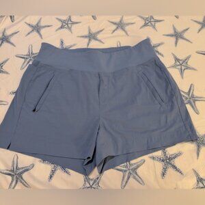 Athleta Trekkie North Shorts Cottage Blue Zippered Pockets Pull On EUC Size 10